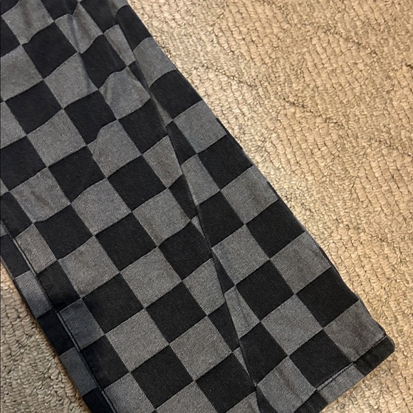 Checkered Black and Gray Wide-Leg Pants - Picture 5 of 9